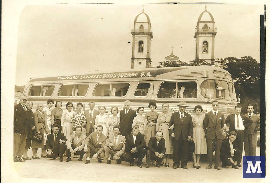 Nibus Novo Da Rodovi Ria Expresso Brusquense Durante A Primeira Viagem