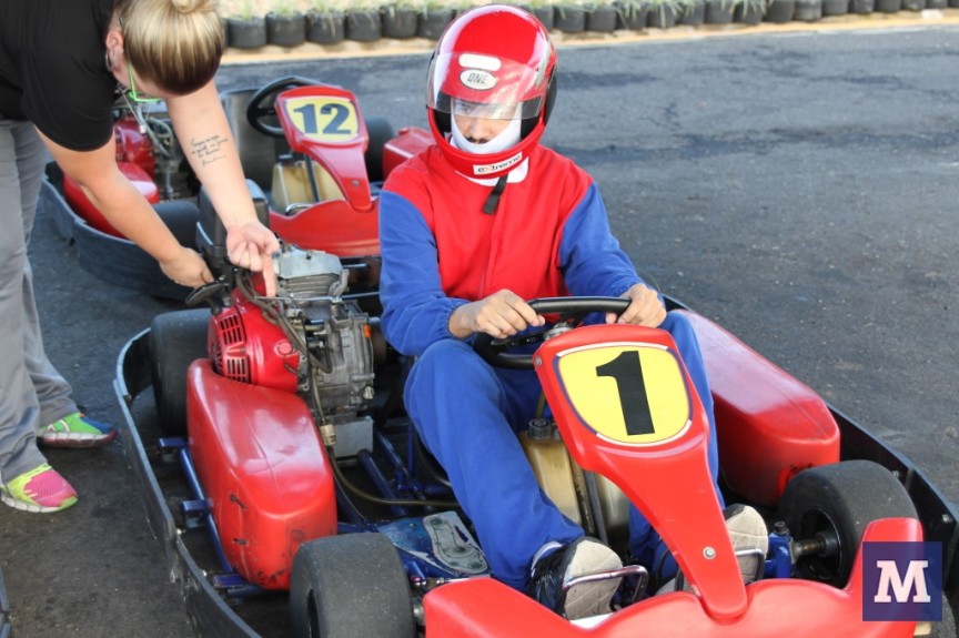 Quanto custa uma corrida de kart indoor?