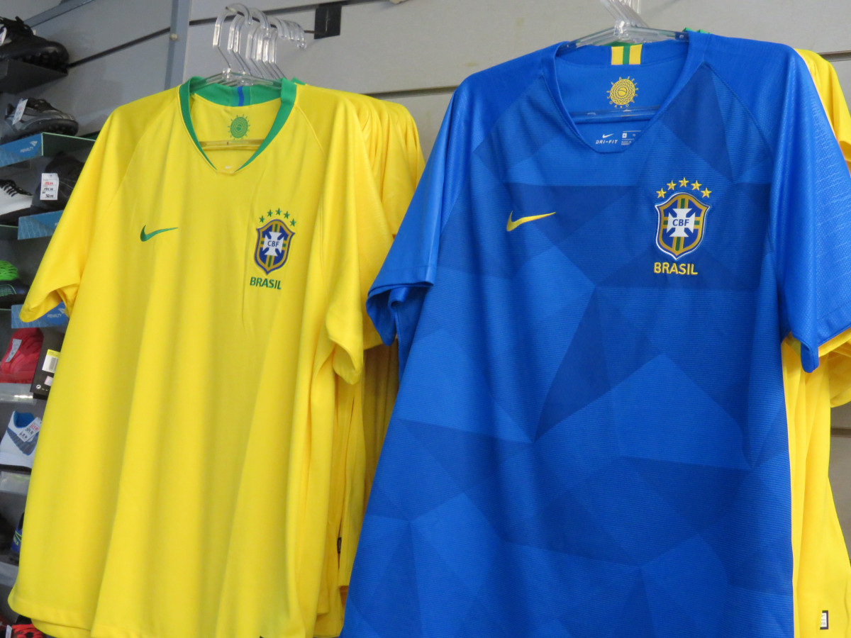 Cadê as amarelinhas? Camisas da seleção brasileira esgotam em lojas de Belo  Horizonte, Copa do Catar