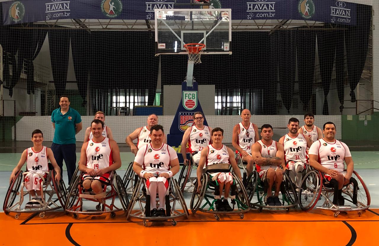 Equipe de basquete sobre rodas de Brusque faz vaquinha para manter atividades em 2020 - O Munícipio