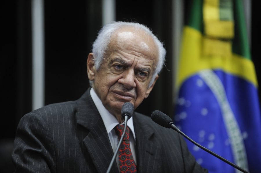Ex-senador e ex-governador Pedro Simon palestra em Brusque nesta segunda-feira - O Munícipio