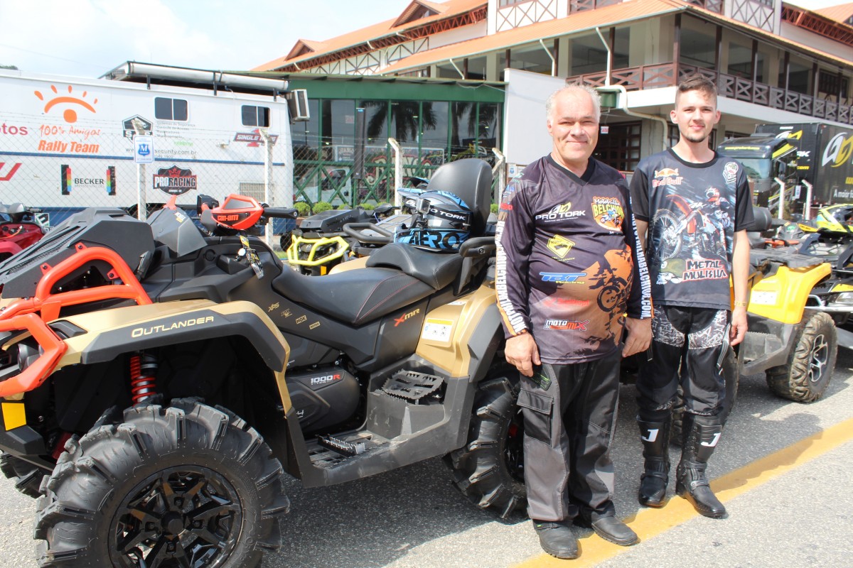 Encontro Tatu Trail reúne mais de 1.000 trilheiros em Brusque - SC - MotoX