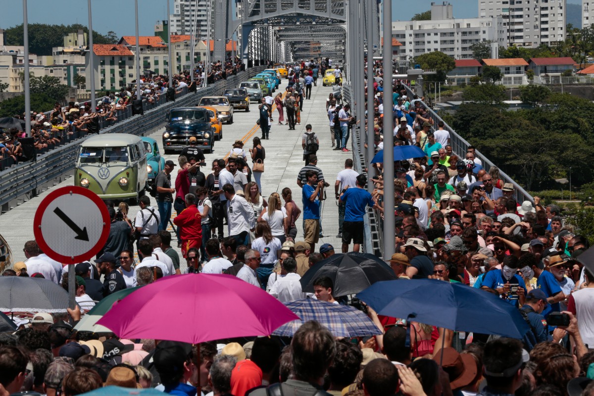 Ap S Anos Interditada Ponte Herc Lio Luz Reaberta Em