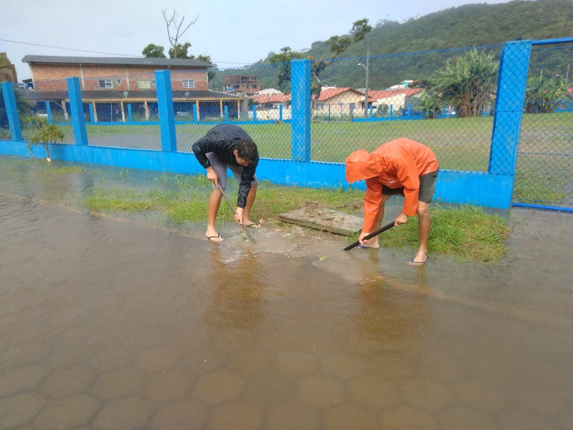 Achei que a cidade fosse derreter' diz prefeito de Bombinhas sobre os  estragos da chuva, Santa Catarina