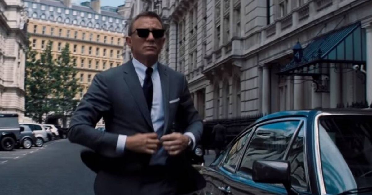 Carros 2 chega às telonas em clima de James Bond
