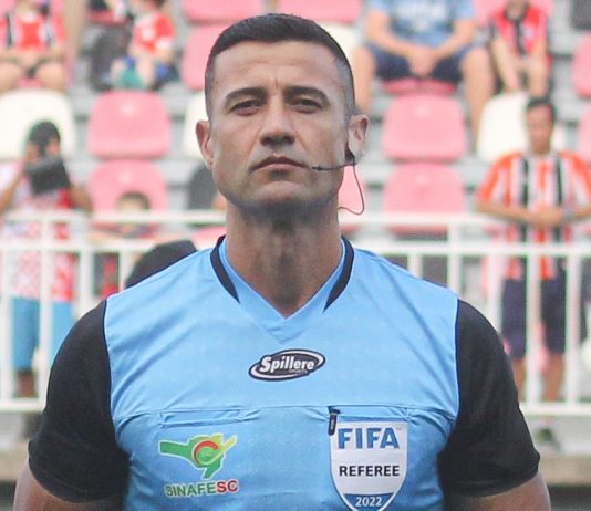 Brusque Camboriú arbitragem Braulio da Silva Machado Bráulio árbitro juiz