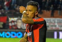 Lucas Barrios Patronato Brusque Grêmio Palmeiras