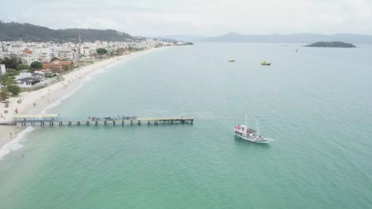 Duas praias de SC perdem o selo Bandeira Azul; entenda, Santa Catarina