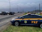 Motociclista morre após colisão frontal entre três veículos na BR-101, em Balneário Camboriú