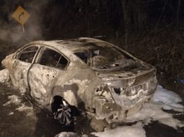 Corpo de Bombeiros detalha ocorrência de incêndio em carro na rodovia Ivo Silveira, em Brusque