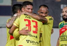 Brusque comemora gol contra o Camboriú, pela nona rodada do Catarinense