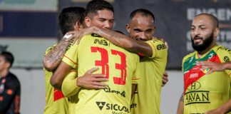 Brusque comemora gol contra o Camboriú, pela nona rodada do Catarinense