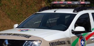 Homem foragido do presídio de Itajaí é localizado em Brusque após PM receber denúncia