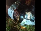 Motorista fica ferido após carro capotar na rodovia Antônio Heil