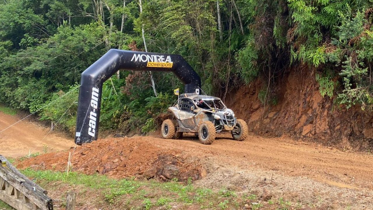 UTVs e quadriciclos percorrem 55 km de trilhas em Brusque em evento  pioneiro no estado