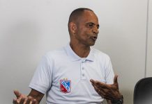 Carlos Renaux Série B Catarinense Edson Souza técnico demitido