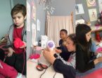 GALERIA - Crianças aprendem sobre empreendedorismo durante projeto sobre costura em creche de Brusque