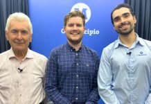 Danilo Moritz, Marcos Maestri e Luiz Antonello apresentam o programa de apuração de votos e análises do jornal O Município