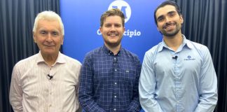 Danilo Moritz, Marcos Maestri e Luiz Antonello apresentam o programa de apuração de votos e análises do jornal O Município