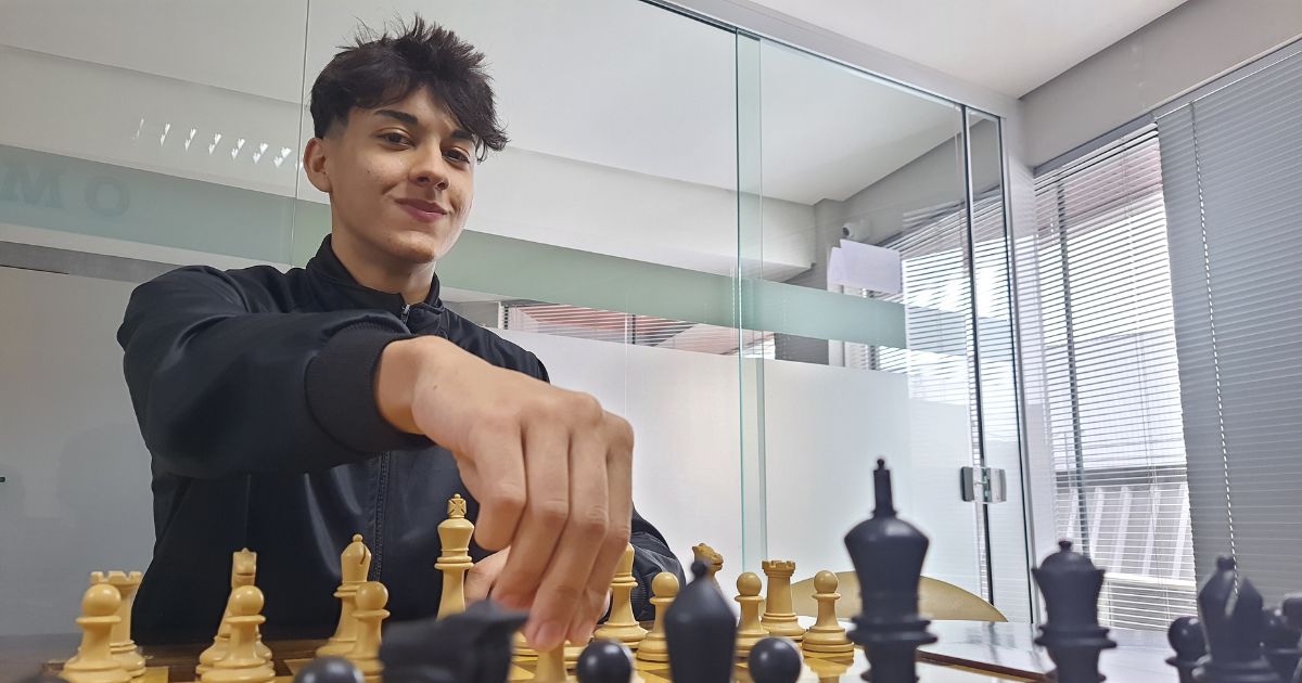 Blumenau participa do Campeonato Brasileiro Escolar de Xadrez com 25  enxadristas de 5 a 16 anos. - Blog do Jaime