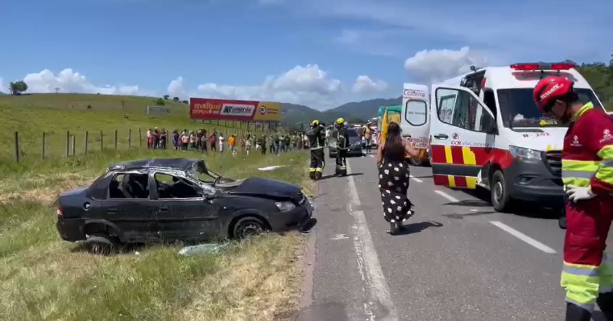 VÍdeo Mulher Morre E Outras Quatro Pessoas Ficam Feridas Em Grave Acidente Na Br 101 Na