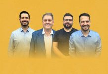 André Vechi, Cedenir Simon, Danilo Visconti e João Martins no debate com os candidatos a prefeito de Brusque