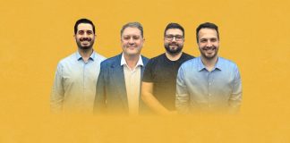 André Vechi, Cedenir Simon, Danilo Visconti e João Martins no debate com os candidatos a prefeito de Brusque