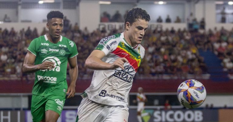 Brusque Chapecoense quartas de final Catarinense