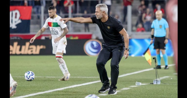 Filipe Gouveia Athletico Brusque Copa do Brasil