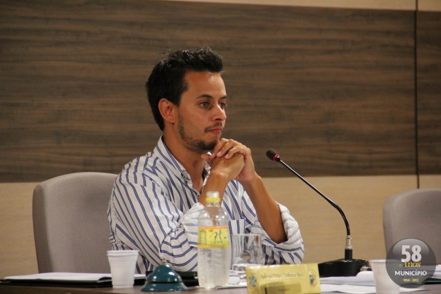 Como o presidente Celso Carlos Emydio da Silva (PSD) não estava no início da sessão, a reunião foi parcialmente presidida por Roberto Pedro Prudêncio Neto (PSD)