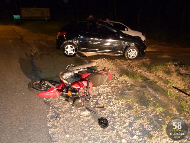 Motociclista ficou ferido em acidente na rodovia Ivo Silveira