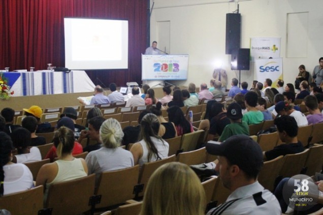 Cerimônia de abertura realizada no Anfiteatro da Unifebe no dia 21 de março