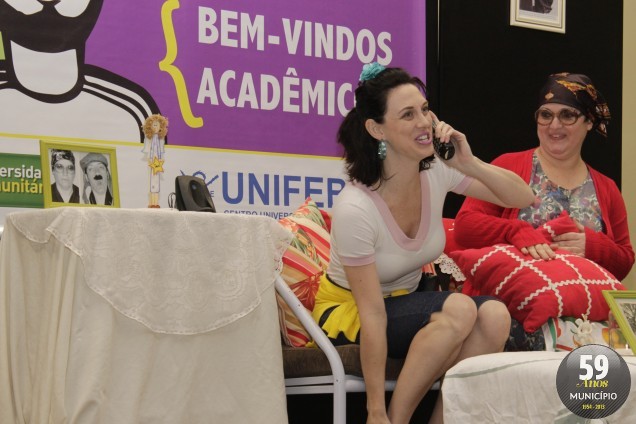 Comédia teatral Telefone sem Fio foi encenada pelas atrizes Lieza Neves e Patrícia Souza, da Companhia Cia Jogral