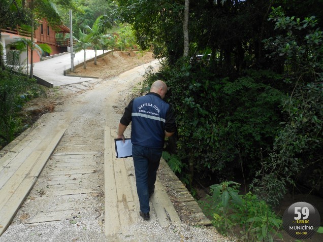 Coordenador Regional de Defesa Civil da SDR de Brusque, Jackson Laurindo, realizou vistorias em pontes do município