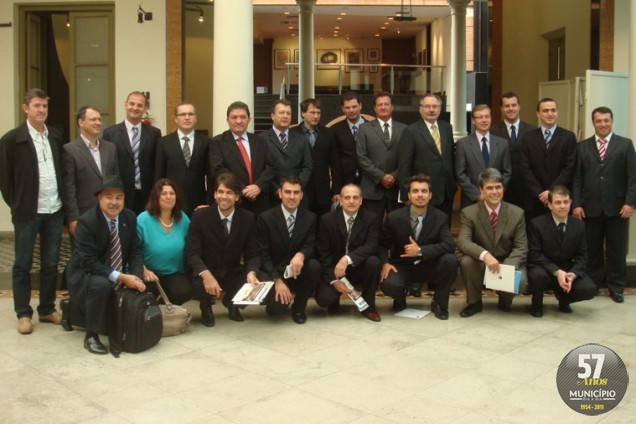 Empresários visitaram a embaixada brasileira no Paraguai