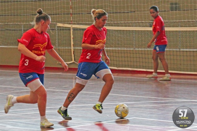 Técnico Esquerda disse que amistosos visam preparar equipe para os torneios estaduais 