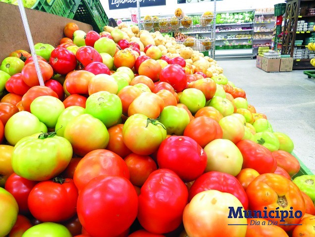 Tomate é o produto que sofreu maior variação